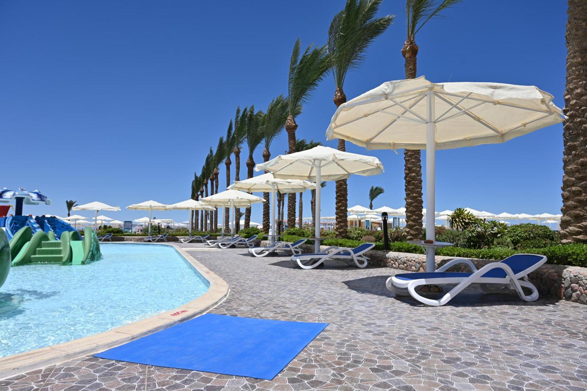 Riviera Aqua Park Hotel