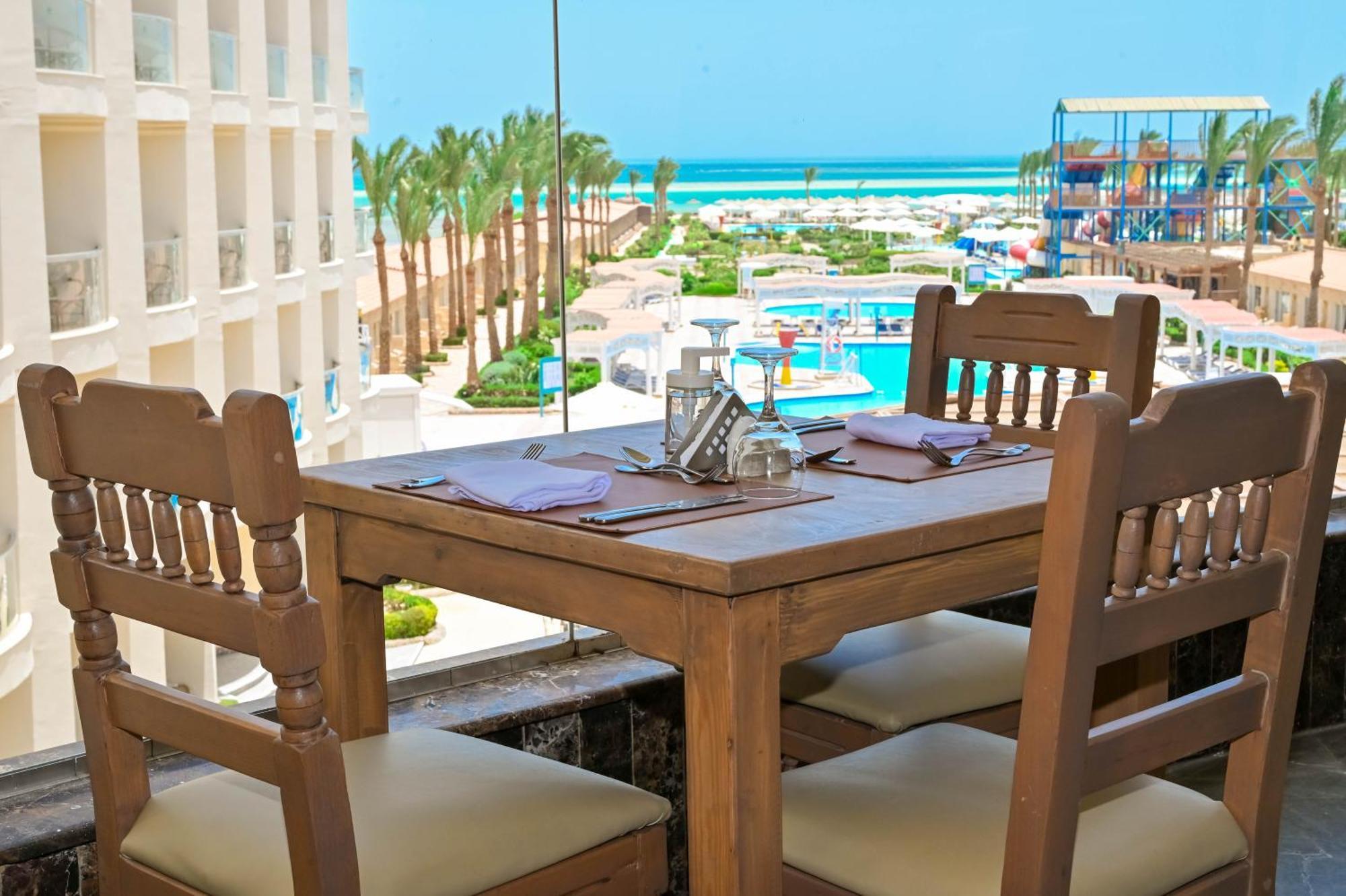 Riviera Aqua Park 4*
